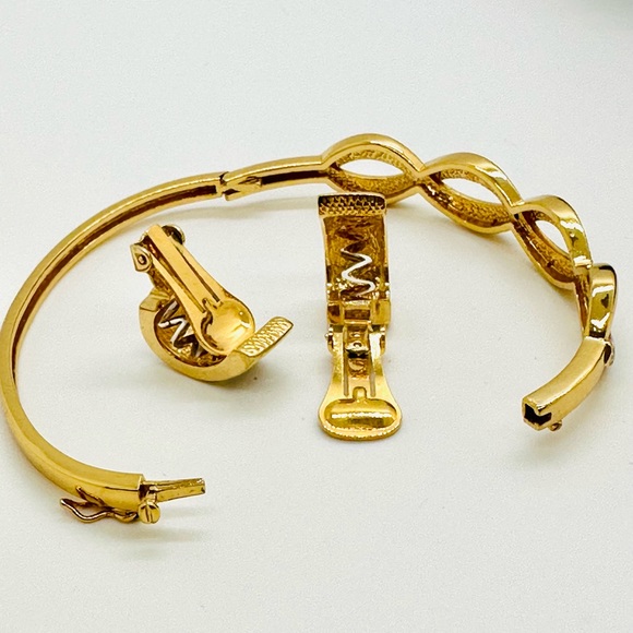 Vintage Rhinestone Earrings & Bracelet - Picture 9 of 13